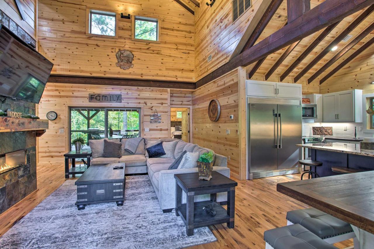 Luxe Broken Bow Cabin Game Room, Fire Pit And Deck! Exterior foto