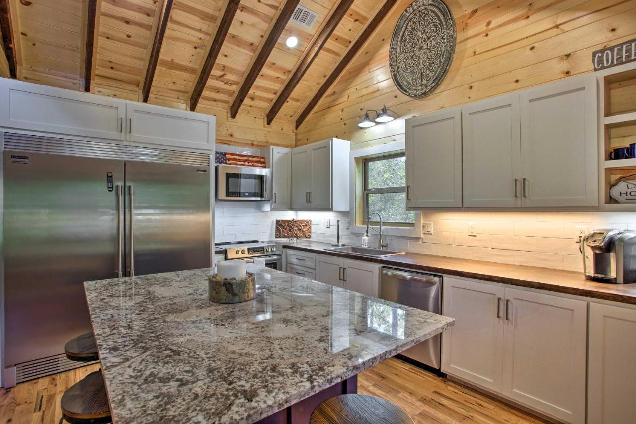 Luxe Broken Bow Cabin Game Room, Fire Pit And Deck! Exterior foto